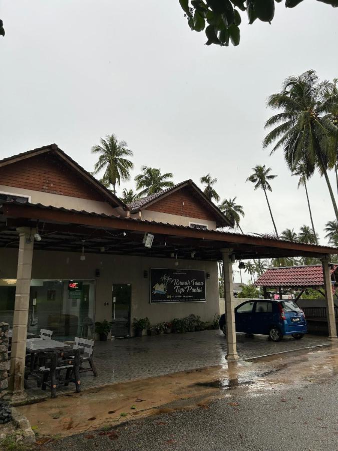 Rumah Tamu Tepi Pantai Hotel Dungun Bagian luar foto